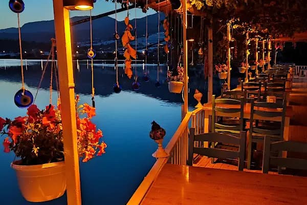 Mavi yengeç kaya restaurant - Deniz mahsülleri restoranı - Antalya Finike