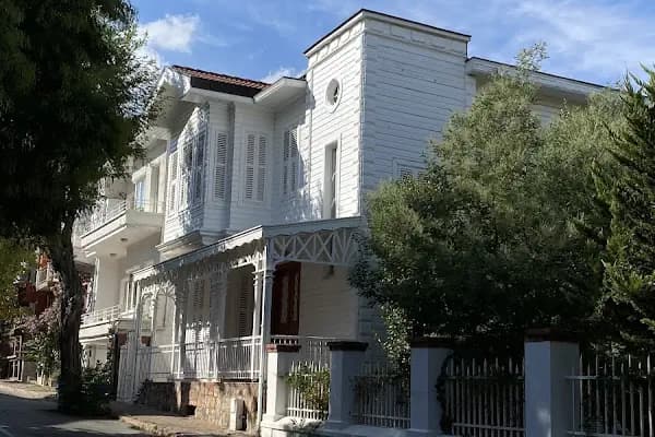 Heybeliada Vapur İskelesi - Ulaşım Hizmeti - İstanbul Adalar