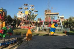 Starpark Lunapark