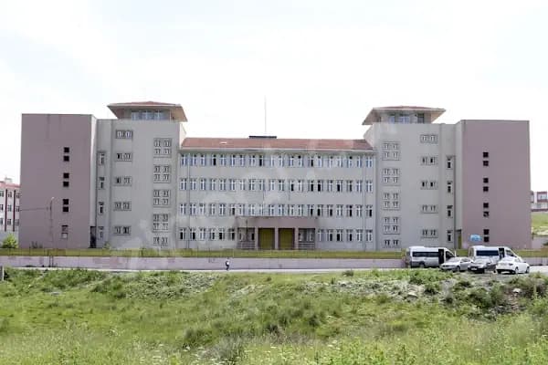 Yunus Emre İmam Hatip Ortaokulu / Ortaokulu - Okul - İstanbul Zeytinburnu