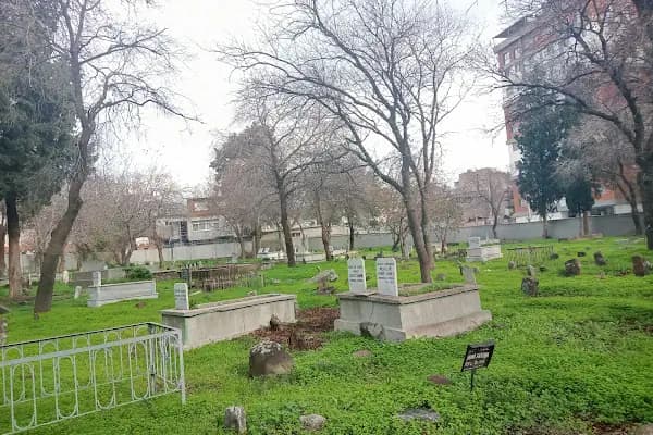 Dedebaşı Mezarlığı - Mezarlık - İzmir Karşıyaka