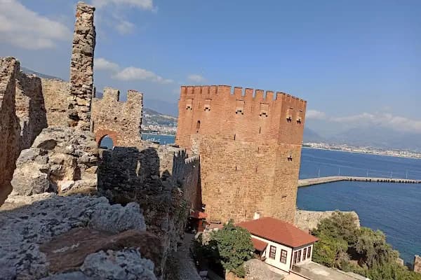 Kızılkule - Tarihi Yer - Antalya Döşemealtı