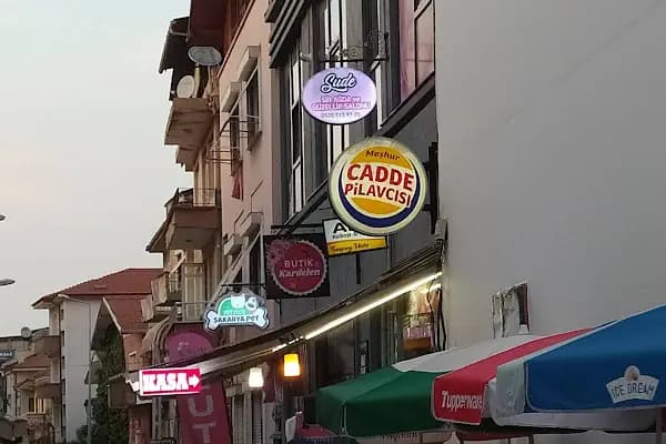 Mavi - Sakarya Çark Cadde - Giyim mağazası - Sakarya Adapazarı
