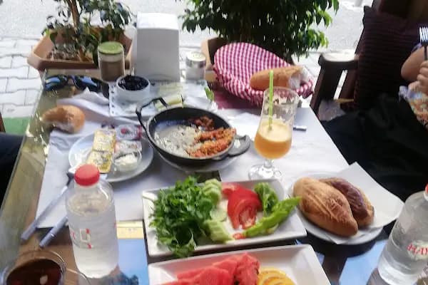 Tarçın cafe - Yiyecek Temini ve İkram Hizmeti - Antalya Kepez