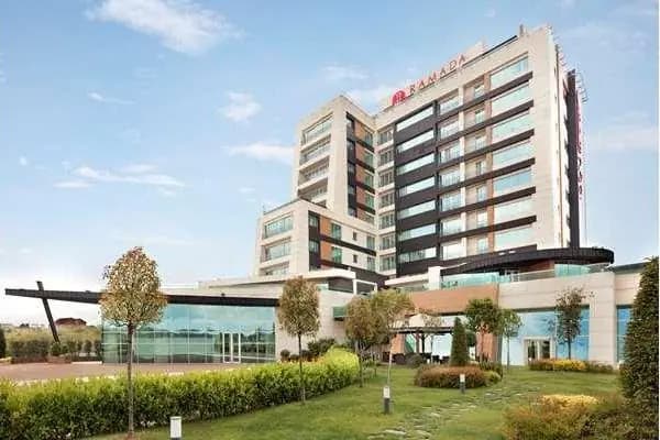 Ramada Plaza by Wyndham Istanbul Asia Airport - Otel - Kocaeli Çayırova