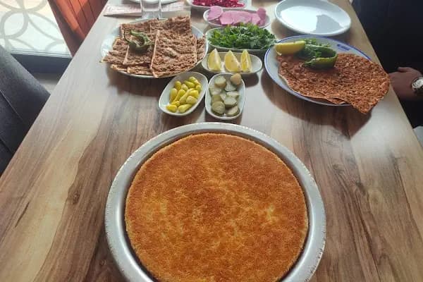Kılıçarslan Etliekmek Kebap Künefe - Restoran - Konya Selçuklu