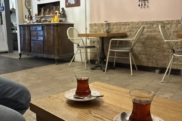 Sofa Cafe - Kahve dükkanı - İzmir Bergama