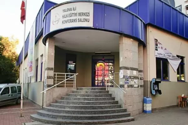 Yalova Halk Eğitim Merkez Konferans Salonu - Etkinlik Mekânı - Yalova Termal