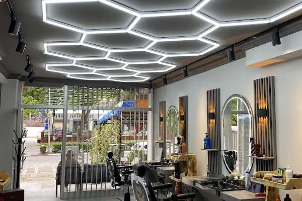 Efe Ateş Hair Design - Berber Dükkanı - İzmir Bergama