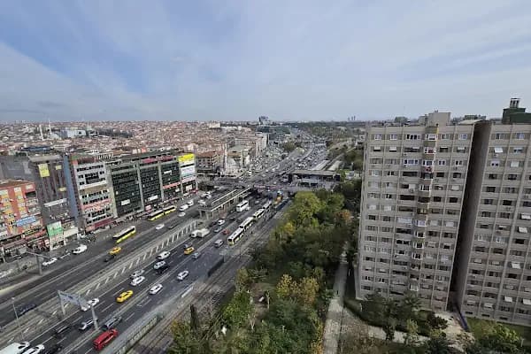 Ataköy Metro İstasyonu - Park - İstanbul Bakırköy