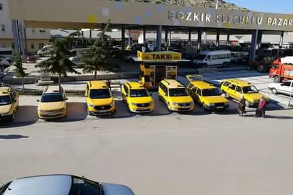 Bozkır Anıt Taksi - Taksi Durağı - Konya Selçuklu