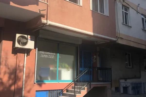 Diş Hekimi Arzu Nas - Diş Hekimi - İstanbul Bağcılar