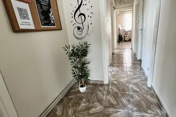 Uğur Akyol Müzik Merkezi - Müzik Okulu - İstanbul Avcılar