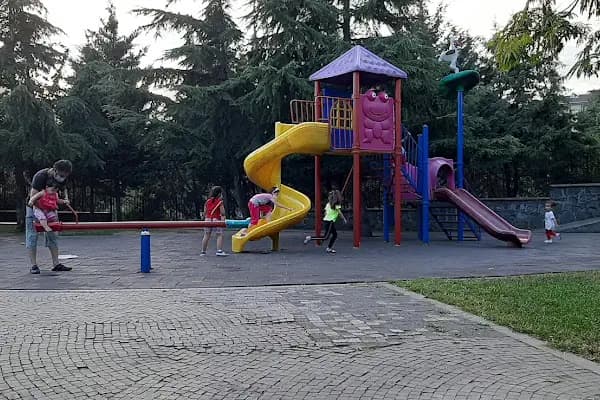 Orhangazi Parkı - Park - İstanbul Küçükçekmece