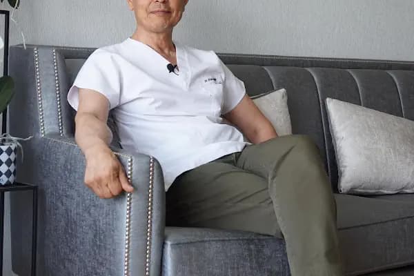 Dr. Ektan Demir - Dermatolog - İstanbul Maltepe