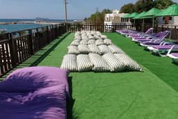 Ayvan Beach Hotel