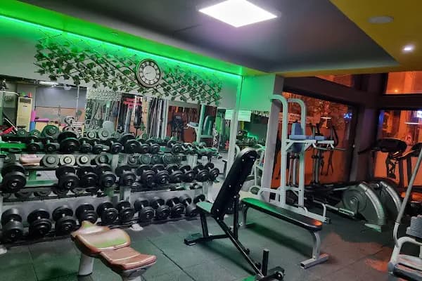 mk crossfit buca - Spor salonu - İzmir Buca