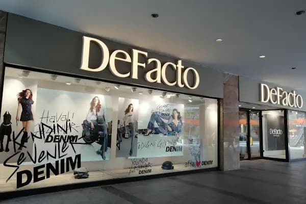 DeFacto - Giyim mağazası - İstanbul Üsküdar