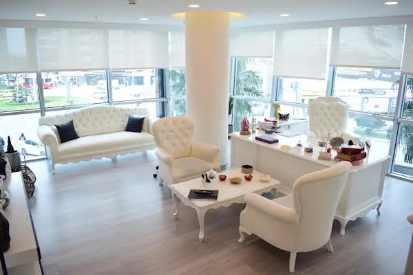 Zesu Estetik - Estetik Cerrahi Kliniği - İzmir Bayraklı