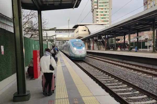 Bostancı YHT Yüksek Hızlı Tren Durağı - Ulaşım Hizmeti - İstanbul Kadıköy