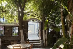 Anthony's English Pub