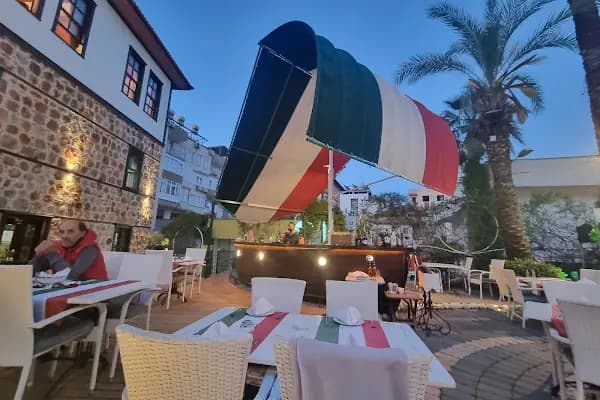 Villa Napoli - İtalyan restoranı - Antalya Alanya