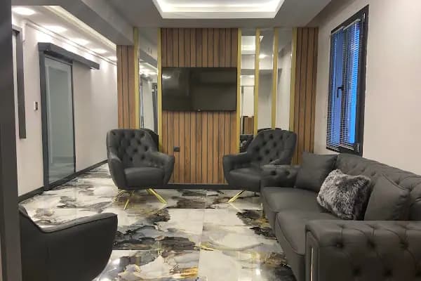 Diş Hekimi Seçkin Türkmen - Diş Hekimi - İzmir Kemalpaşa