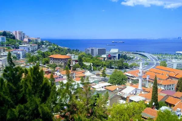 Konak Hasan Sağlam Öğretmenevi - Öğretmen Evi - İzmir Balçova