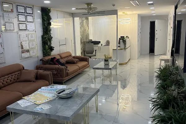 Diş Hekimi Alperen Aydın - Diş Kliniği - İstanbul Bağcılar