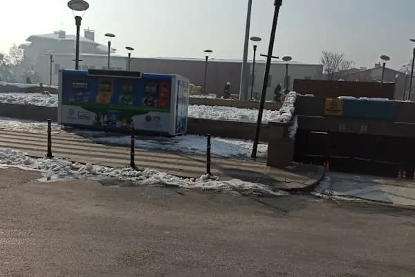 Konevi Katlı Otoparkı - Kafe - Konya Meram
