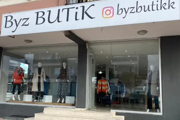 Byz Butik - Giyim mağazası - Antalya Döşemealtı