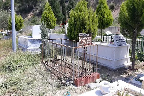Bornova Yeni Mezarlığı - Mezarlık - İzmir Bornova