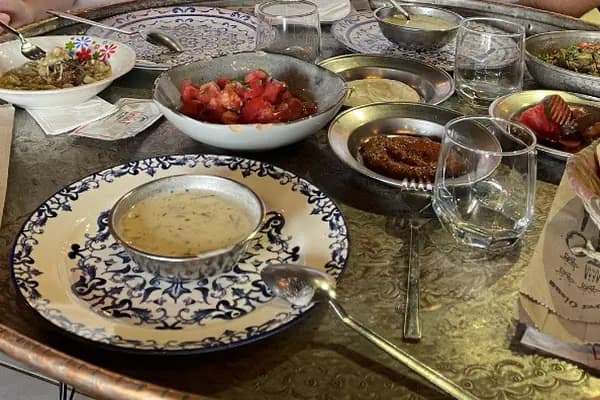 Urartu Han Van Kahvaltısı ve Yöresel Yemekler - Restoran - Van İpekyolu