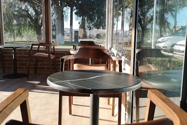Bencmark Coffee - Sanat Kafe - İzmir Bergama