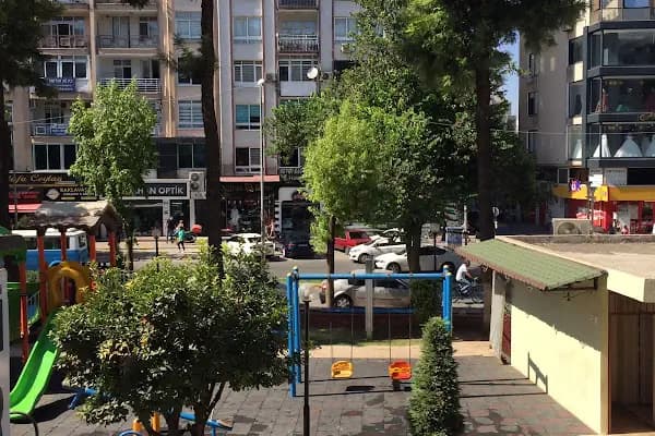 Diş Hekimi H.Gamze Eker - Diş Hekimi - Mersin Yenişehir
