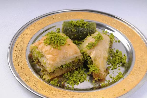 Kadayıfçı Saim Usta - Tatlı Dükkanı - Diyarbakır Sur