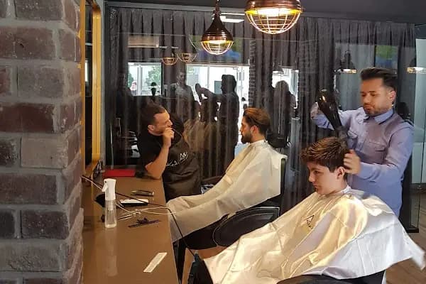 Erkek Kuaförü Kadir Alkan Hair Artist İzmir - Kuaför - İzmir Selçuk