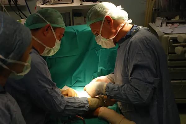 Prof.Dr.Gazi Zorer - Pediatrik Ortopedi - Ortopedi Cerrahı - İstanbul Küçükçekmece
