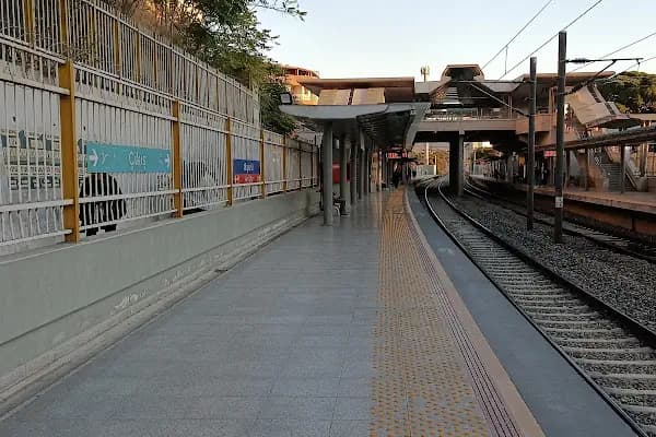 İzban Bayraklı İstasyonu - Ulaşım Hizmeti - İzmir Bayraklı