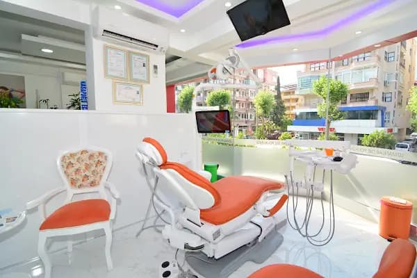 Alanya Uzmanlar Ağız ve Diş Sağlığı Polikliniği - Diş Kliniği - Antalya Alanya