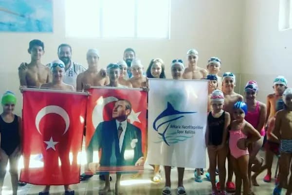 Ankara Hacettepeliler Spor Kulübü ( Anıttepe 100.Yıl Kapalı ve Açık Yüzme Havuzu) - Yüzme Kulübü - Ankara Sincan