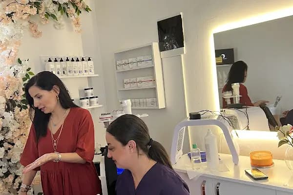 Sezen Keser Studio - Güzellik Salonu - İzmir Aliağa