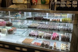 Rezzan CAFE &amp; PATISSERIE