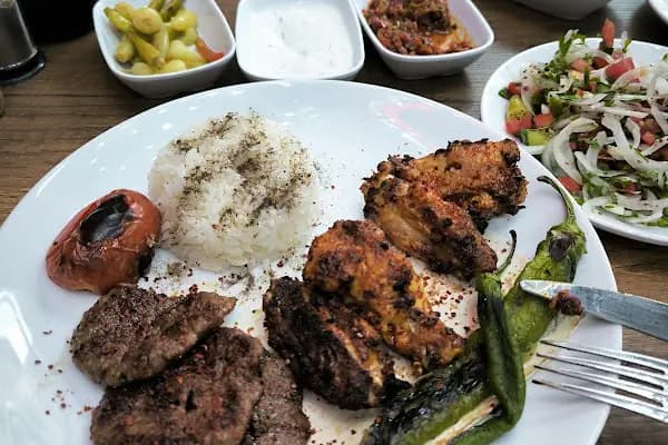 Kanatçı Belkıs Abla - Restoran - Sivas Akıncılar
