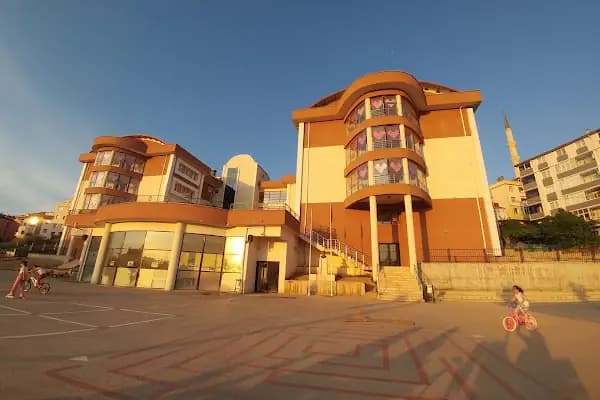 Yenimahalle İlkokulu - Okul - Kocaeli Gölcük