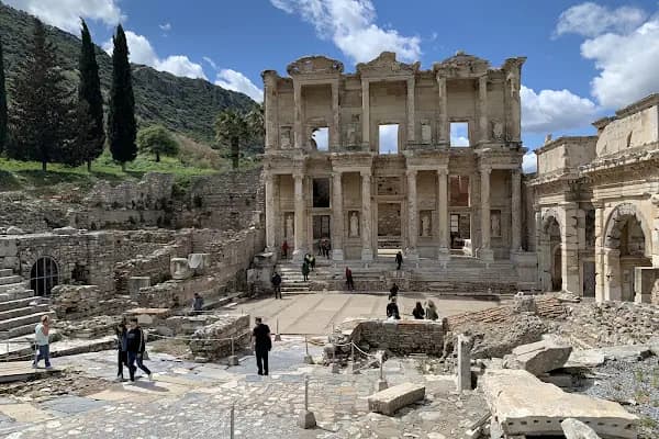 Efes Arkeolojik Alanı - Arkeoloji Müzesi - İzmir Konak
