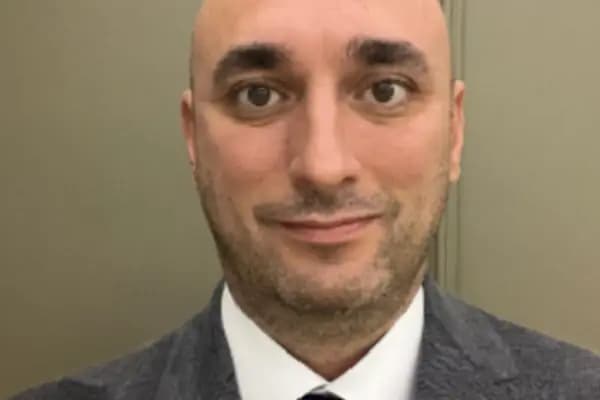 Doç. Dr. Onur Gürsan - Ortopedi Cerrahı - İzmir Konak