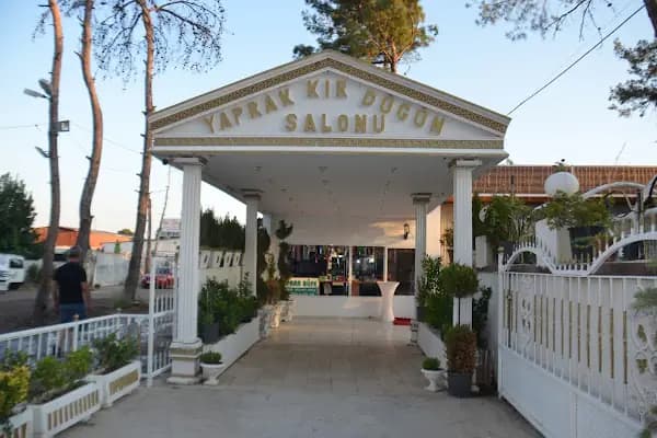 Yaprak Garden Kır Düğün Salonu - Düğün Salonu - İzmir Buca