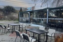 FISH &amp; STEAK HOUSE