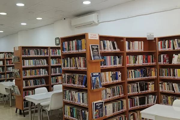 Kültür ve Turizm Bakanlığı Balçova İlçe Halk Kütüphanesi - Kütüphane - İzmir Balçova